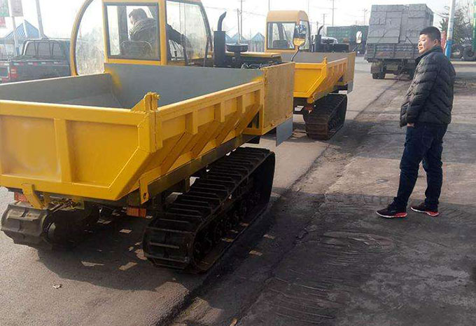 履帶運(yùn)輸車生產(chǎn)車間